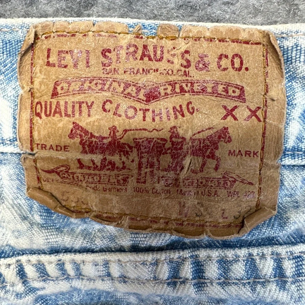 Levi's Vintage 550 Jeans Mens 30x32 Light Blue Good Acid Wash USA Made 90s Taper